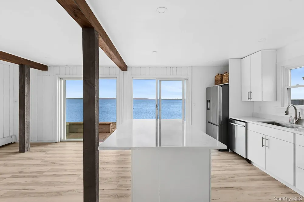 154 Shore Drive E Amagansett, NY 11930