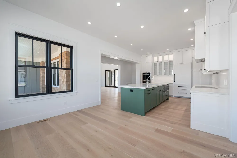35 Club Drive Baiting Hollow, NY 11933
