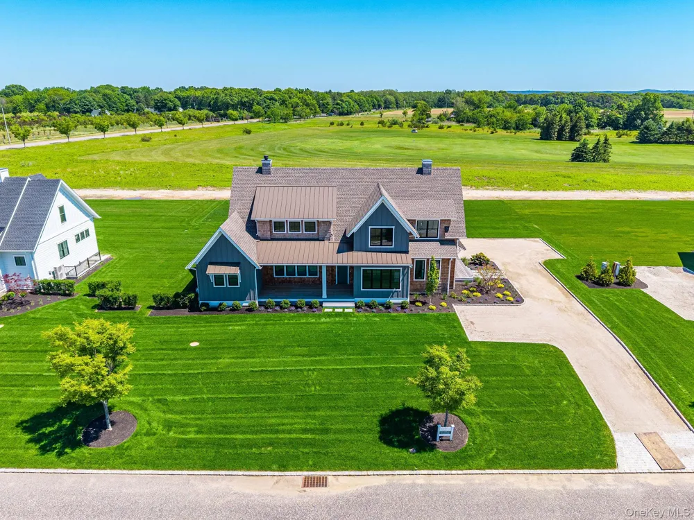 35 Club Drive Baiting Hollow, NY 11933