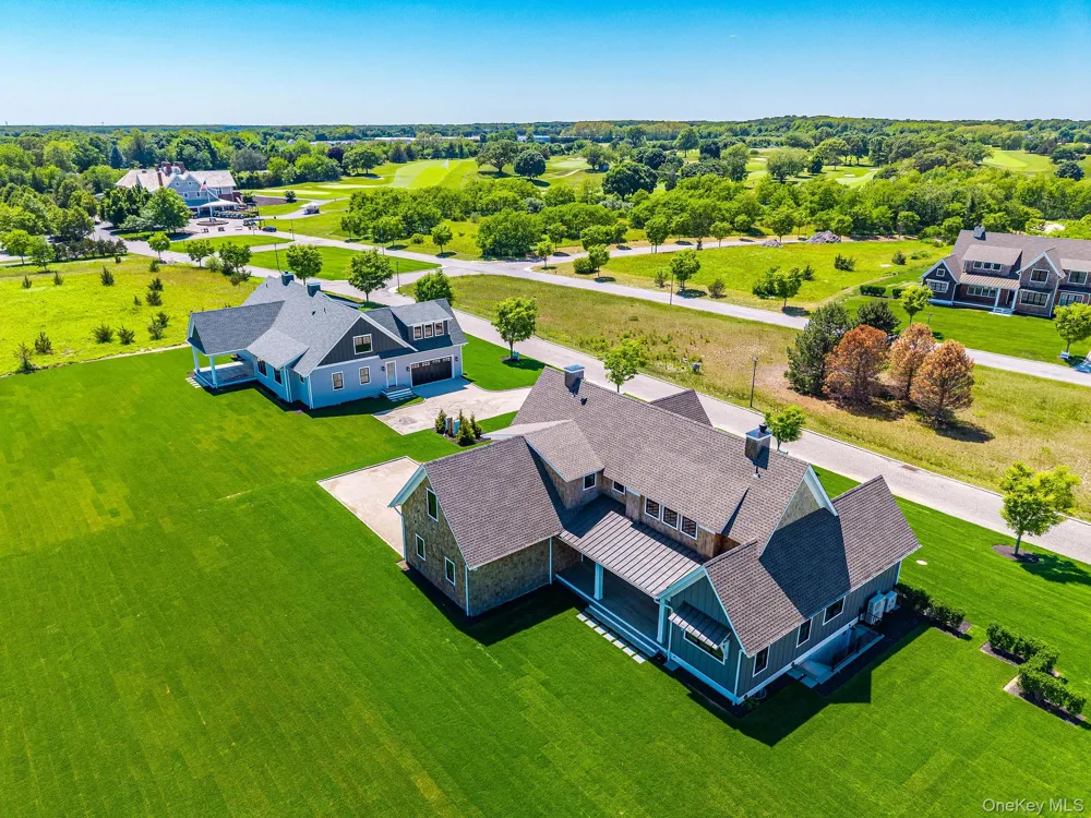 35 Club Drive Baiting Hollow, NY 11933