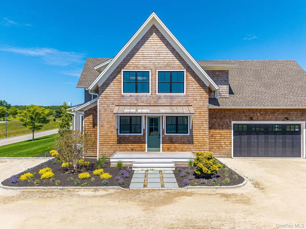 35 Club Drive Baiting Hollow, NY 11933