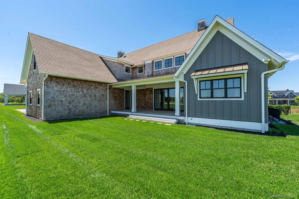 35 Club Drive Baiting Hollow, NY 11933