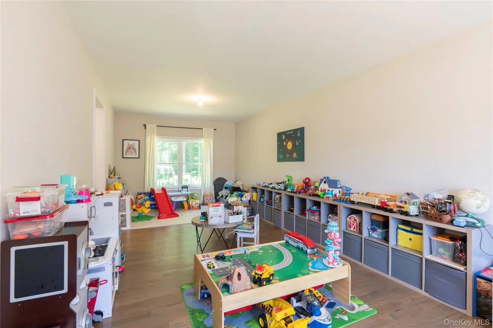 37 Biltmore Drive Hopewell Junction, NY 12533