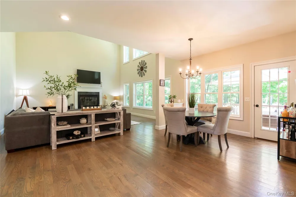 37 Biltmore Drive Hopewell Junction, NY 12533