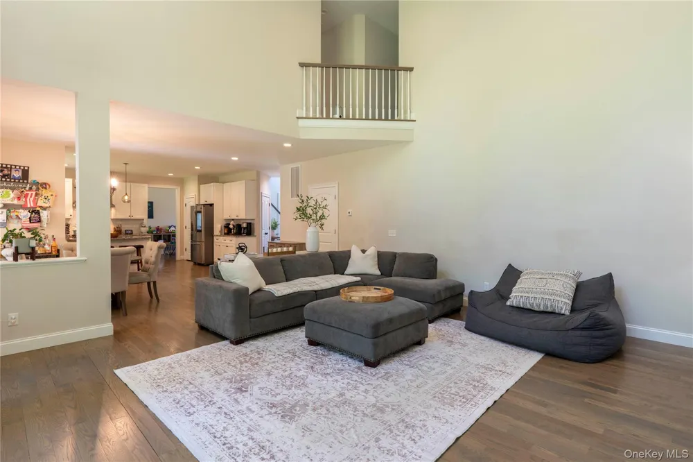 37 Biltmore Drive Hopewell Junction, NY 12533