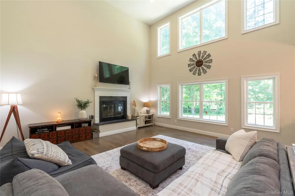 37 Biltmore Drive Hopewell Junction, NY 12533