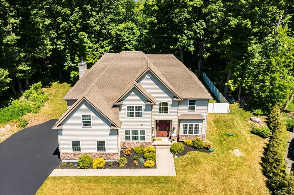 37 Biltmore Drive Hopewell Junction, NY 12533