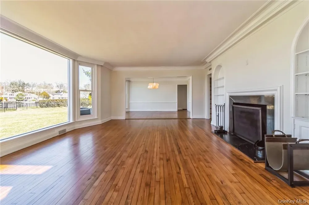 632 Shore Acres Drive Mamaroneck, NY 10543