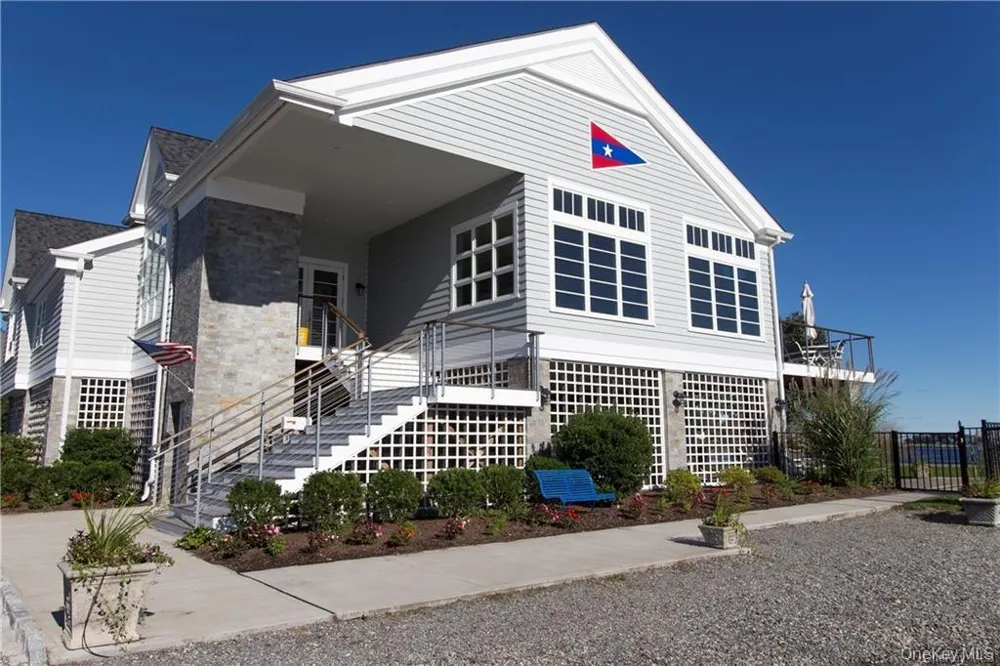 632 Shore Acres Drive Mamaroneck, NY 10543