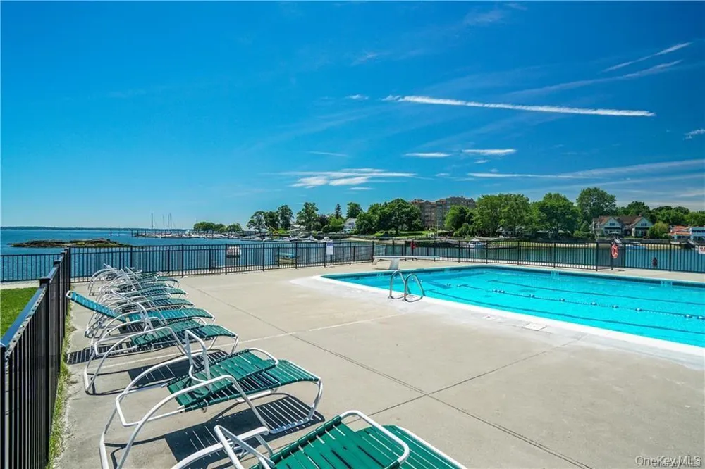 632 Shore Acres Drive Mamaroneck, NY 10543