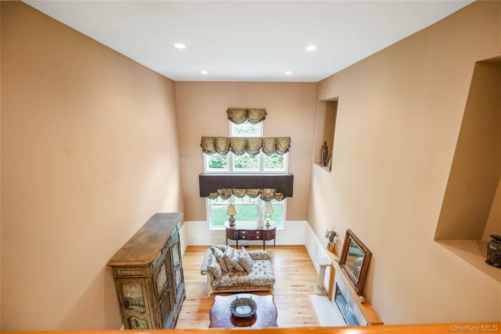 47 Pembroke Drive Glen Cove, NY 11542