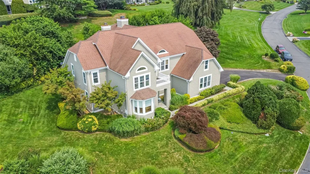 47 Pembroke Drive Glen Cove, NY 11542