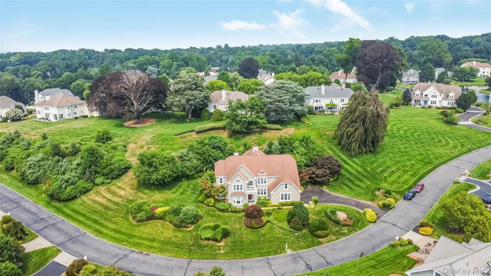 47 Pembroke Drive Glen Cove, NY 11542