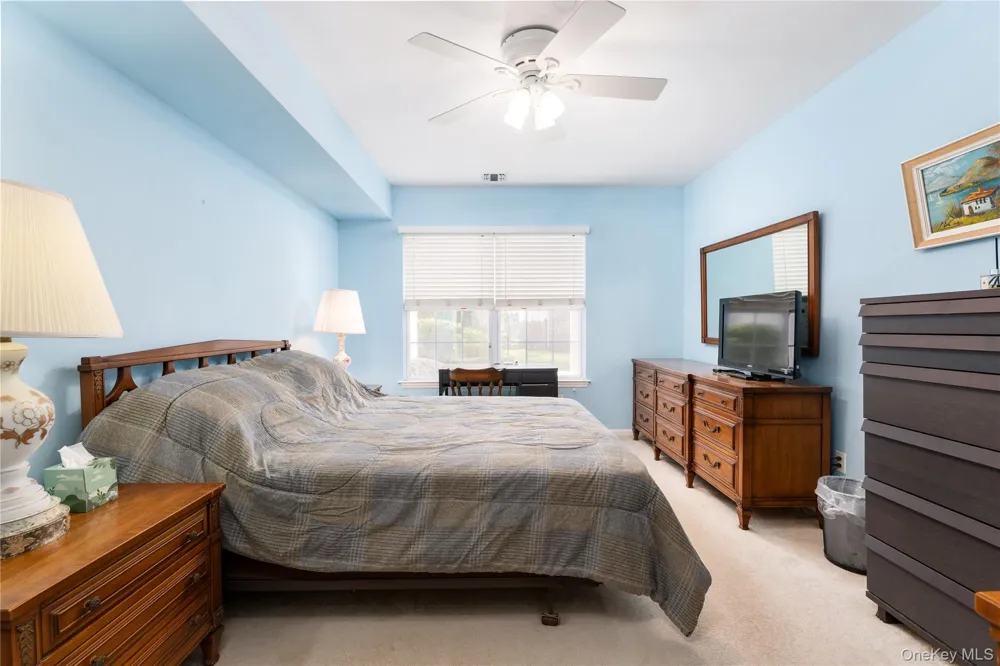 5 Robert Lane #5 Middle Island, NY 11953