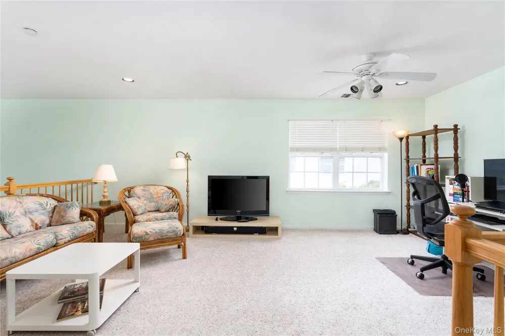 5 Robert Lane #5 Middle Island, NY 11953