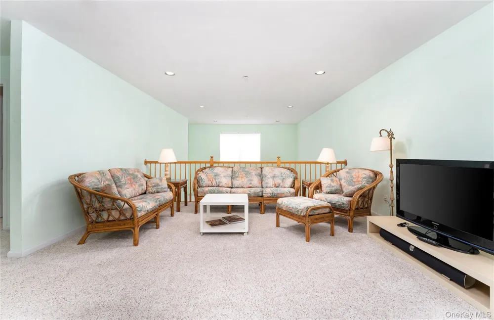 5 Robert Lane #5 Middle Island, NY 11953
