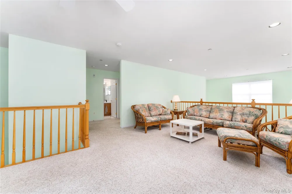 5 Robert Lane #5 Middle Island, NY 11953