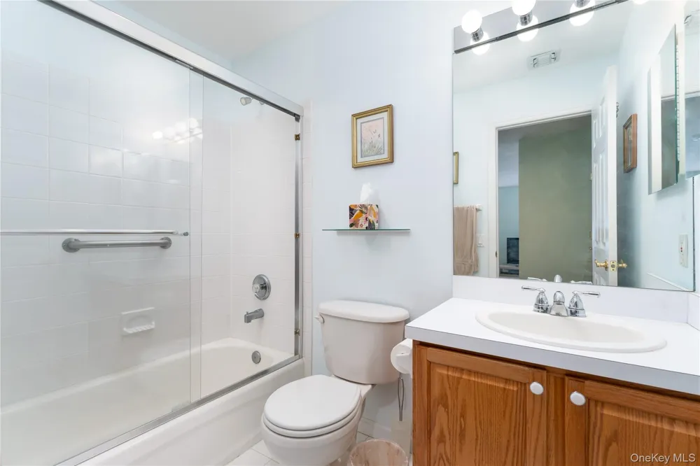 5 Robert Lane #5 Middle Island, NY 11953