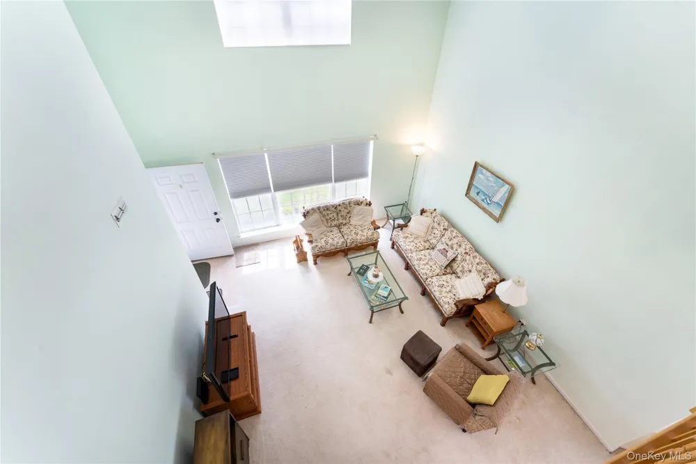 5 Robert Lane #5 Middle Island, NY 11953