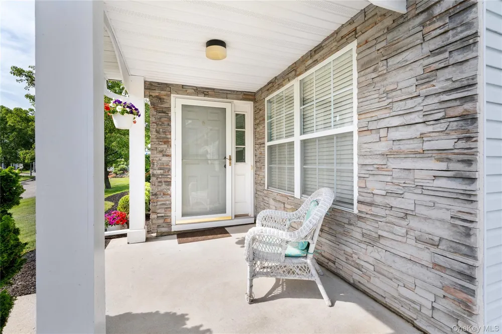 5 Robert Lane #5 Middle Island, NY 11953
