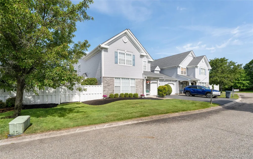 5 Robert Lane #5 Middle Island, NY 11953