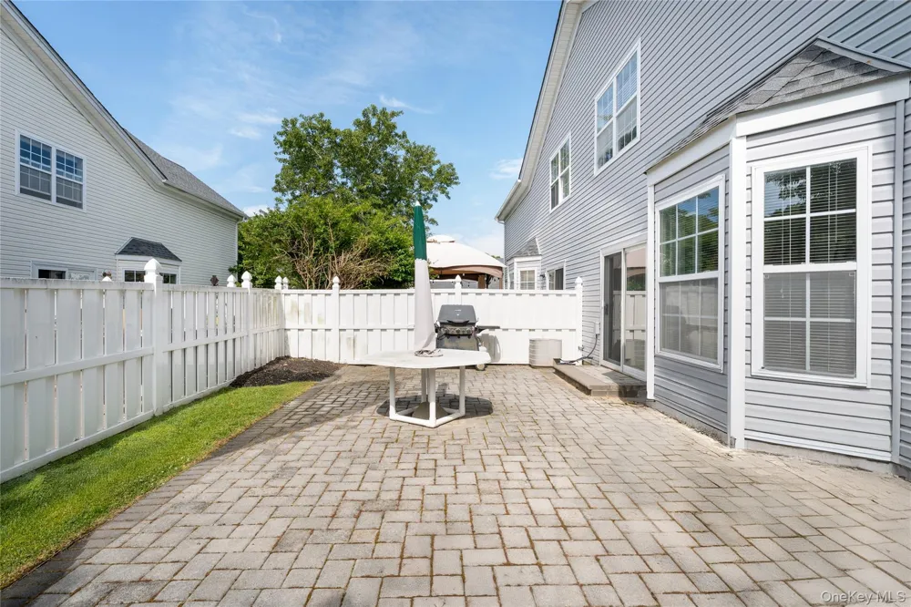 5 Robert Lane #5 Middle Island, NY 11953