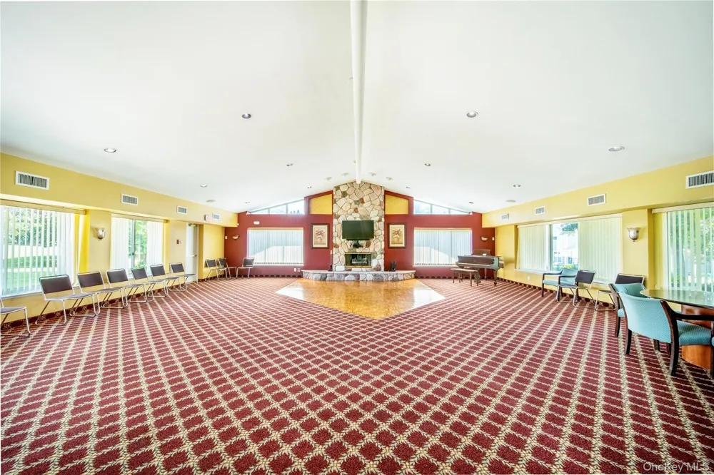 5 Robert Lane #5 Middle Island, NY 11953