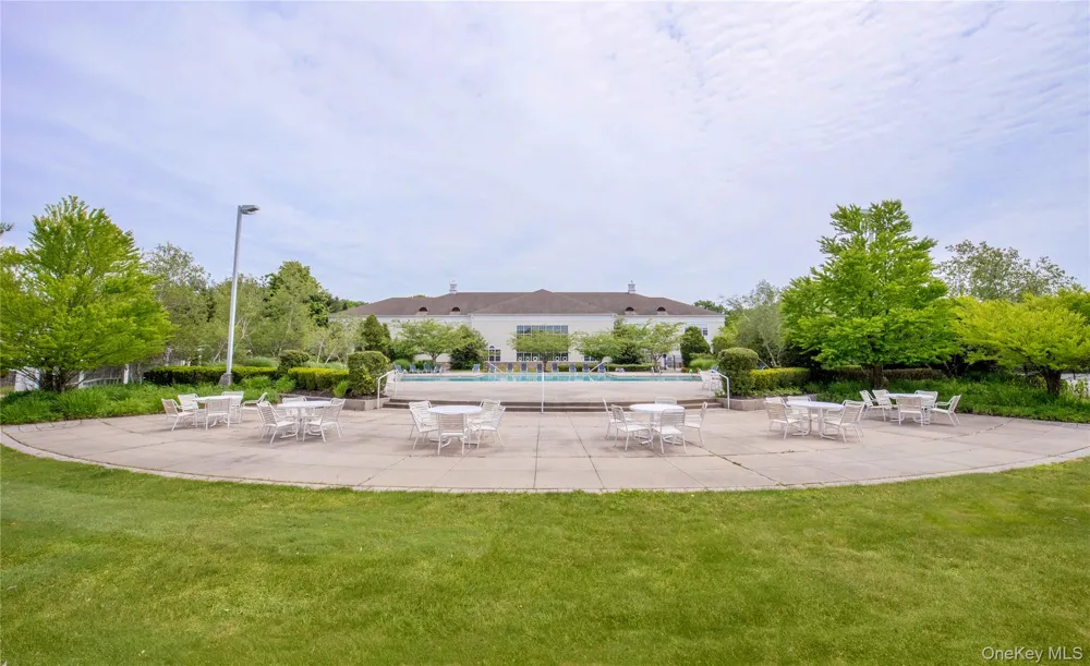 5 Robert Lane #5 Middle Island, NY 11953