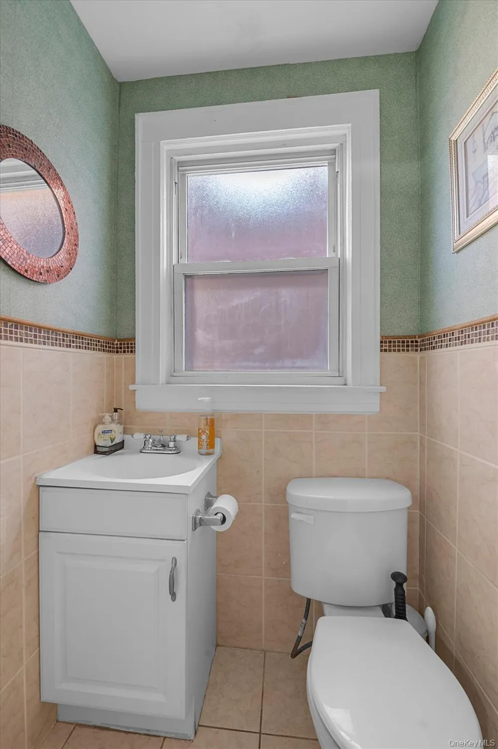 225-13 95th Avenue Floral Park, NY 11001