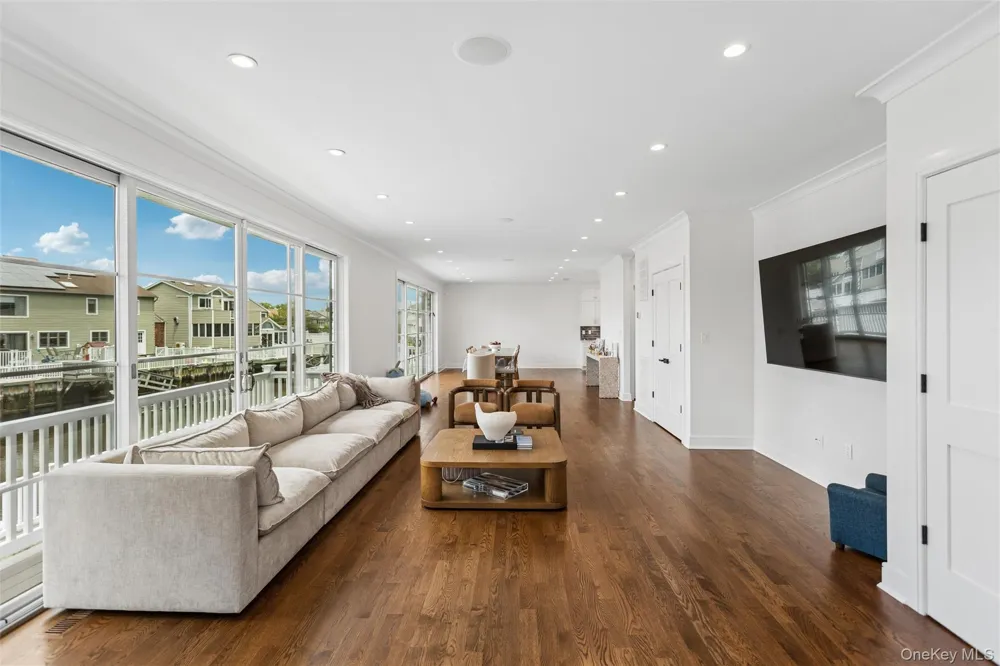 169 Mott Street Oceanside, NY 11572