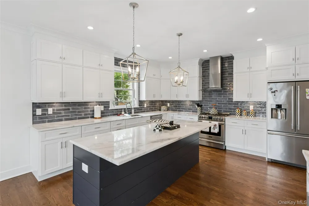 169 Mott Street Oceanside, NY 11572