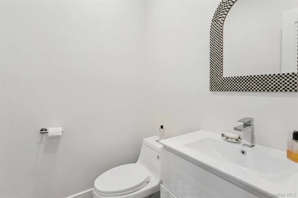 169 Mott Street Oceanside, NY 11572