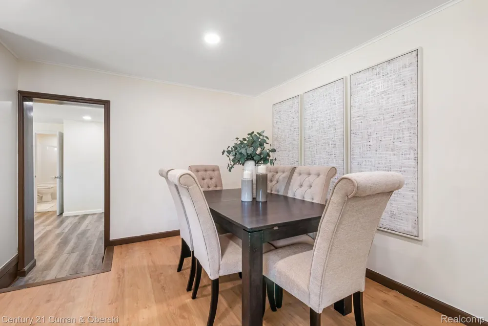 2374 Lakena Road West Bloomfield Charter Township, MI 48324
