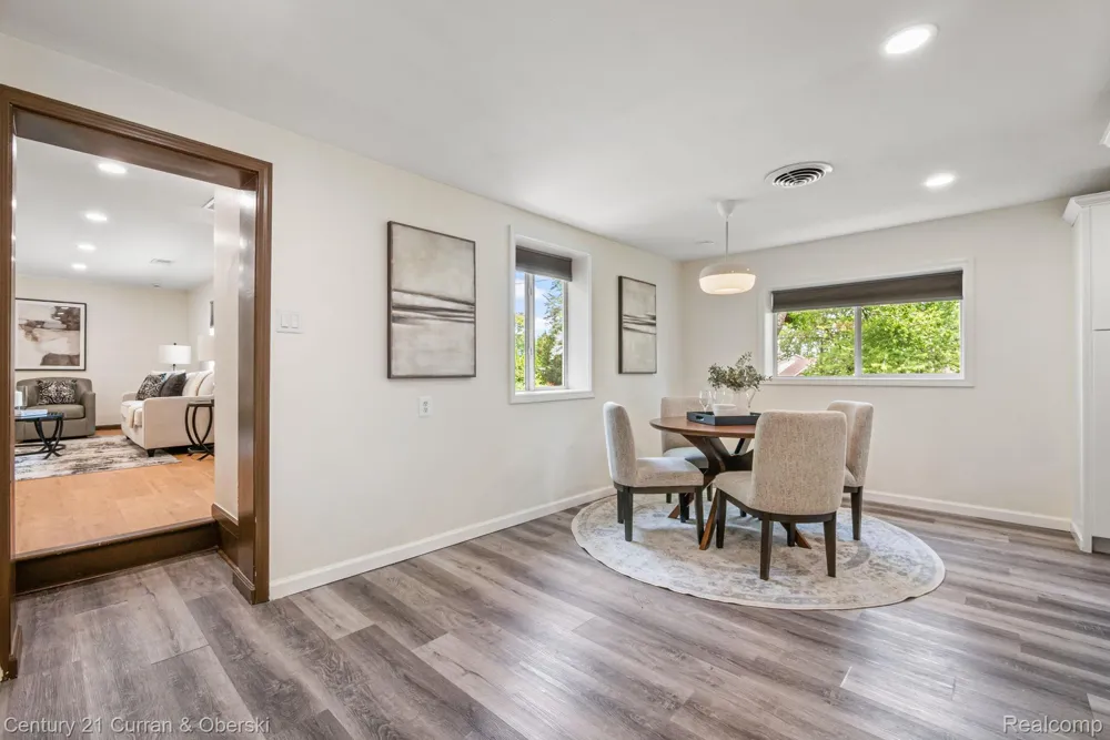 2374 Lakena Road West Bloomfield Charter Township, MI 48324