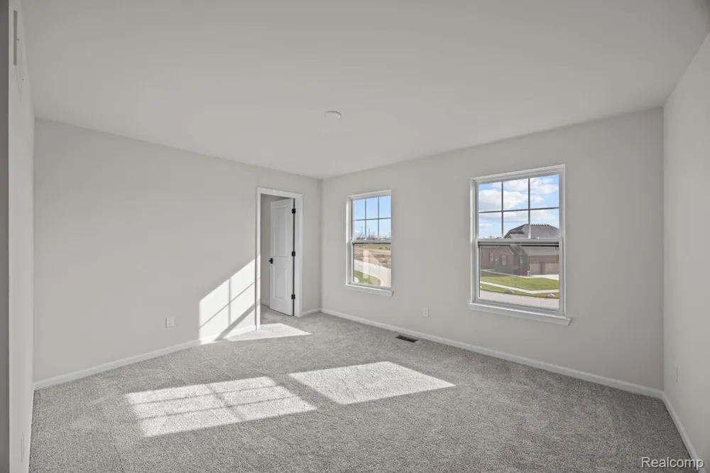 61904 Hevel Lane Washington Township, MI 48094