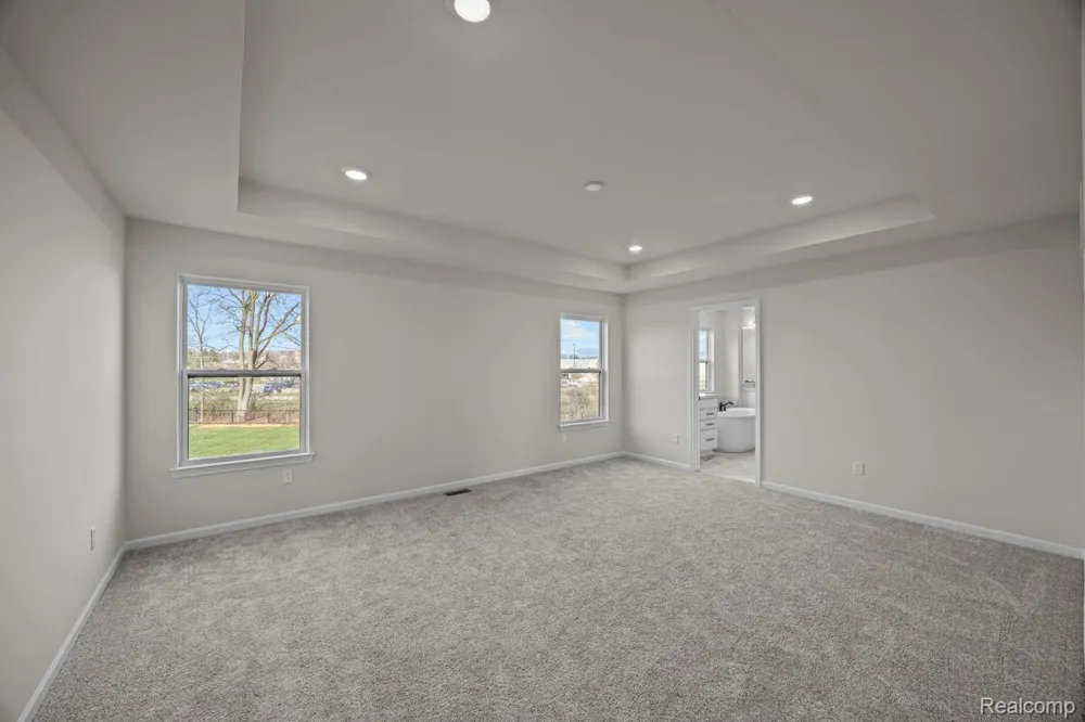 61904 Hevel Lane Washington Township, MI 48094