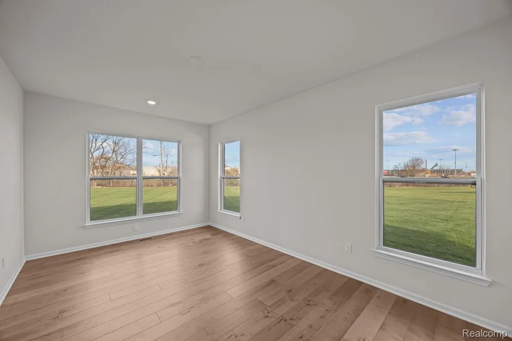 61904 Hevel Lane Washington Township, MI 48094
