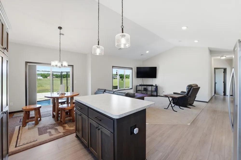 8594 Dolphin Road Princeton, MN 55371