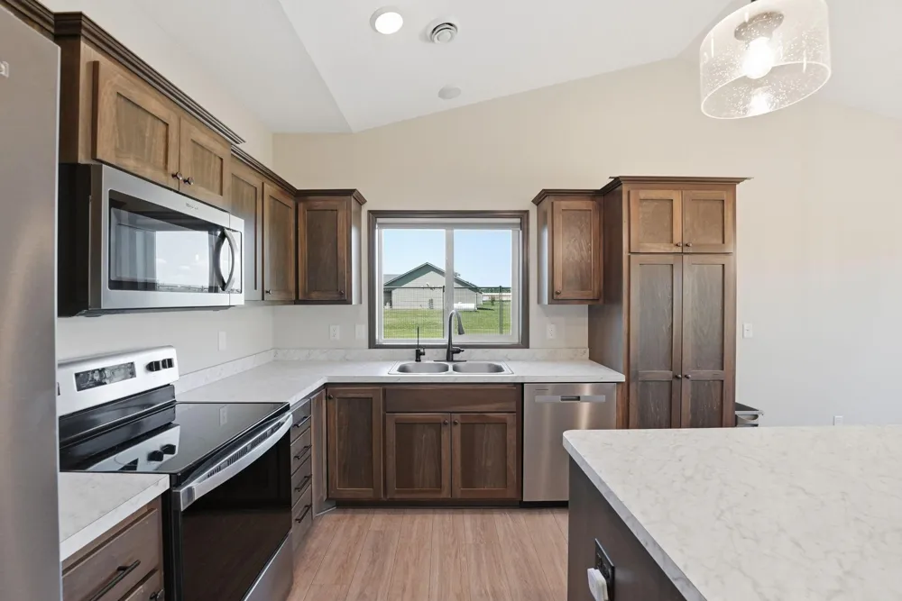 8594 Dolphin Road Princeton, MN 55371