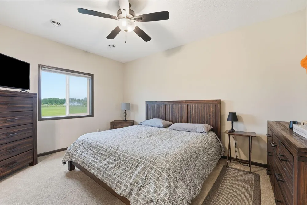 8594 Dolphin Road Princeton, MN 55371