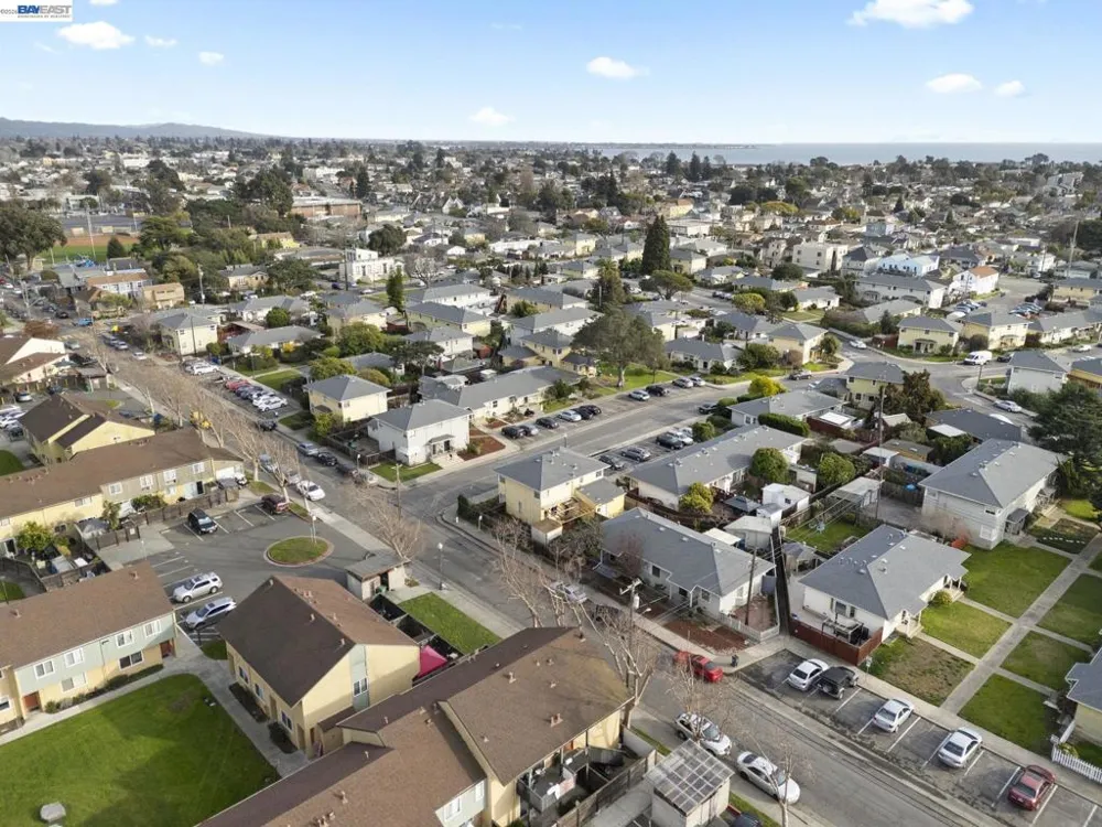 1815 Second Street Alameda, CA 94501