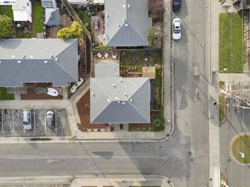 1815 Second Street Alameda, CA 94501