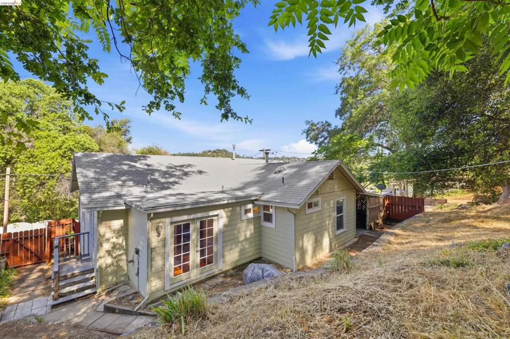 163 N Shepherd Sonora, CA 95370