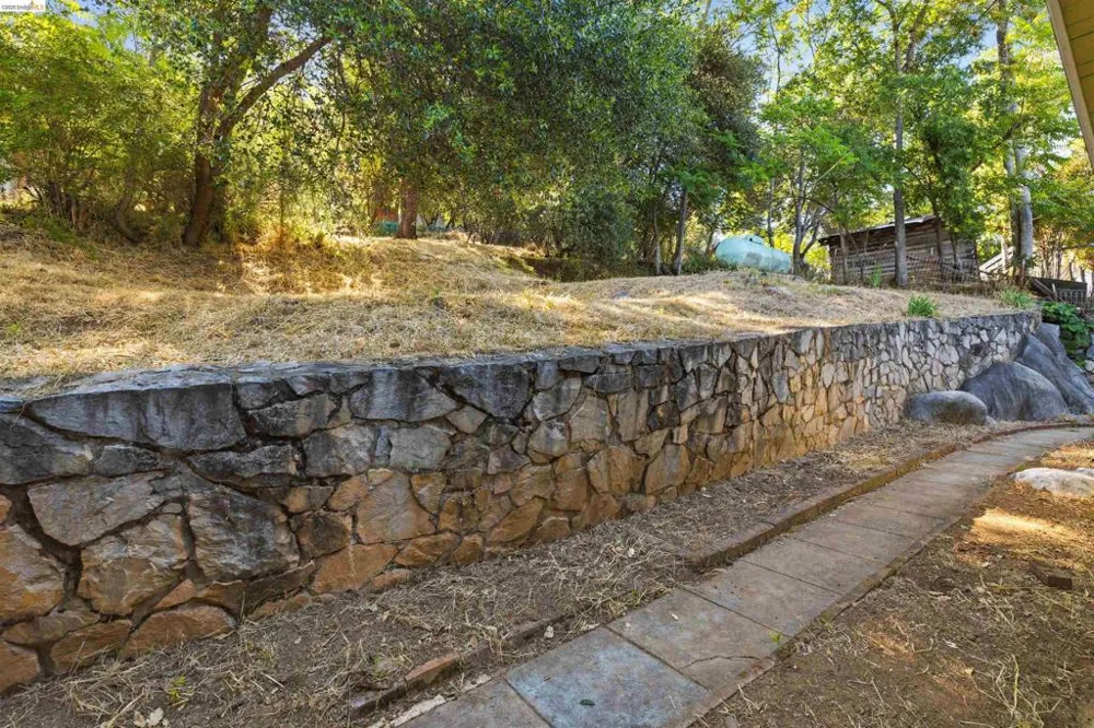 163 N Shepherd Sonora, CA 95370