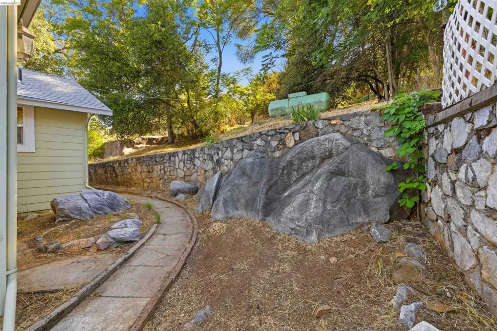 163 N Shepherd Sonora, CA 95370