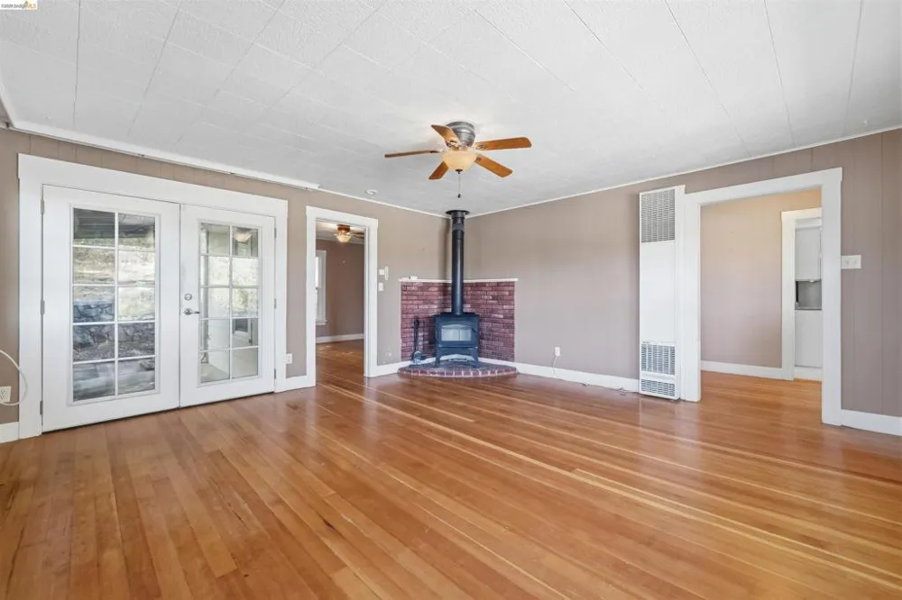 163 N Shepherd Sonora, CA 95370