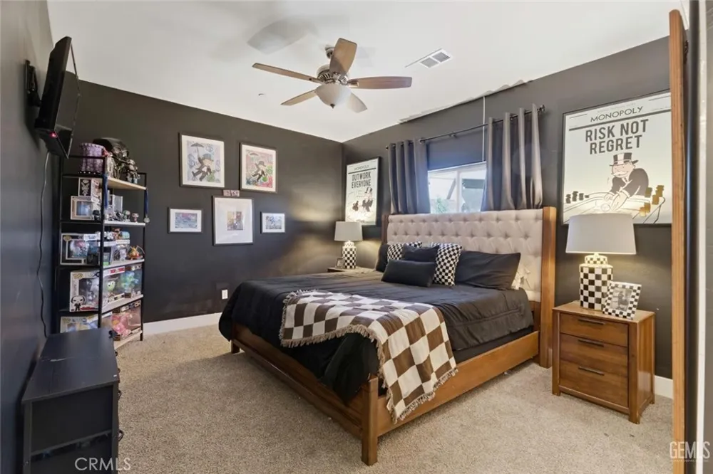 1008 Eckmann Shafter, CA 93263