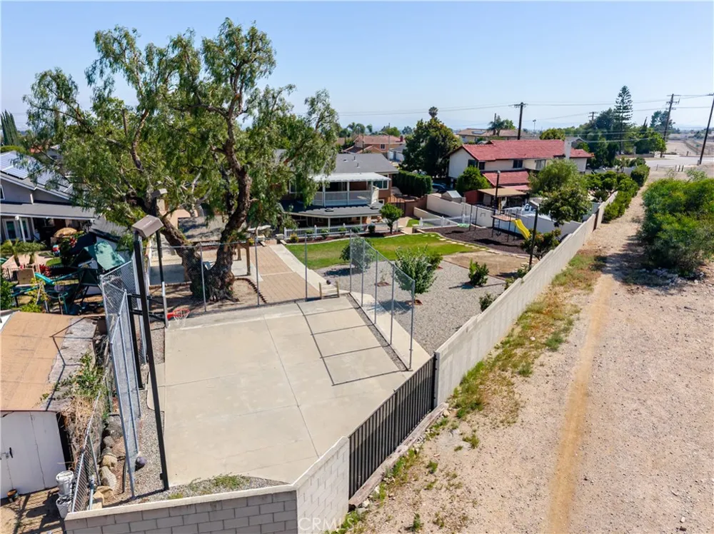 8344 Banyan Rancho Cucamonga, CA 91701