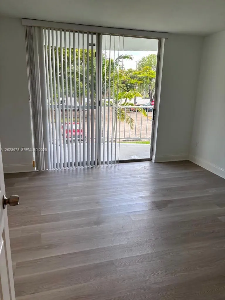 492 NW 165th St Rd #C-211 Miami, FL 33169