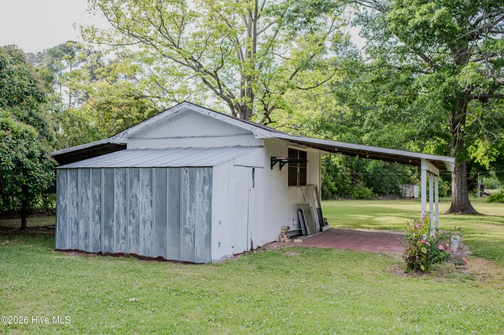 514 Butler Mill Road Bladenboro, NC 28320